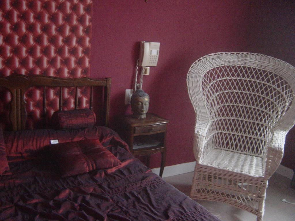 Chambre D'Hote La Frezelle Rouvres-la-Chetive Ruang foto