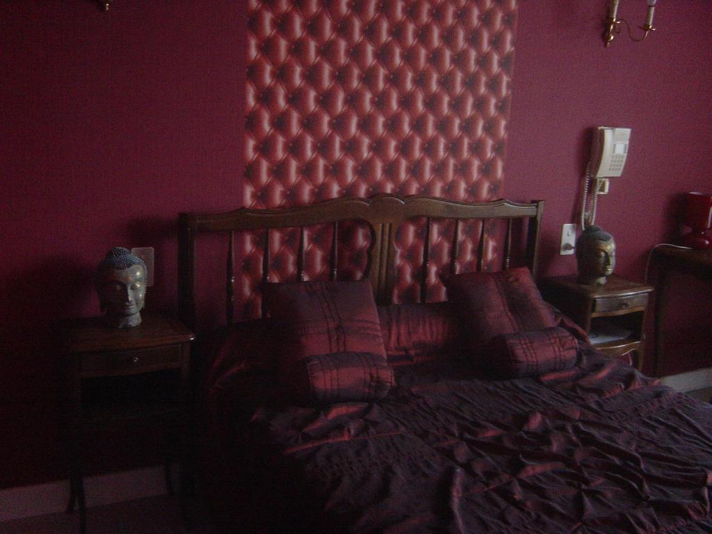 Chambre D'Hote La Frezelle Rouvres-la-Chetive Ruang foto